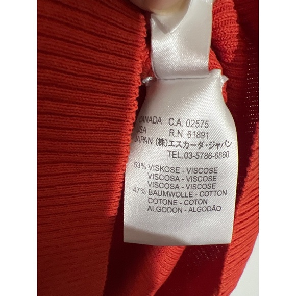 Red Short Sleeve Top - Picture 3 of 3